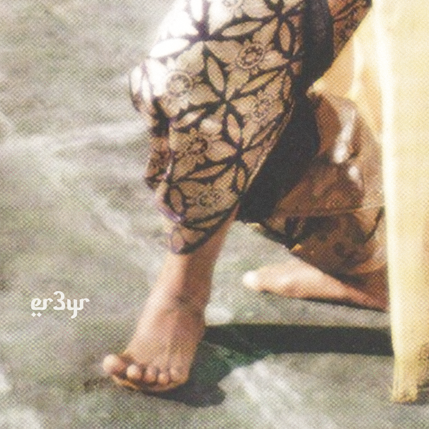 ER3YR - landscape with a key